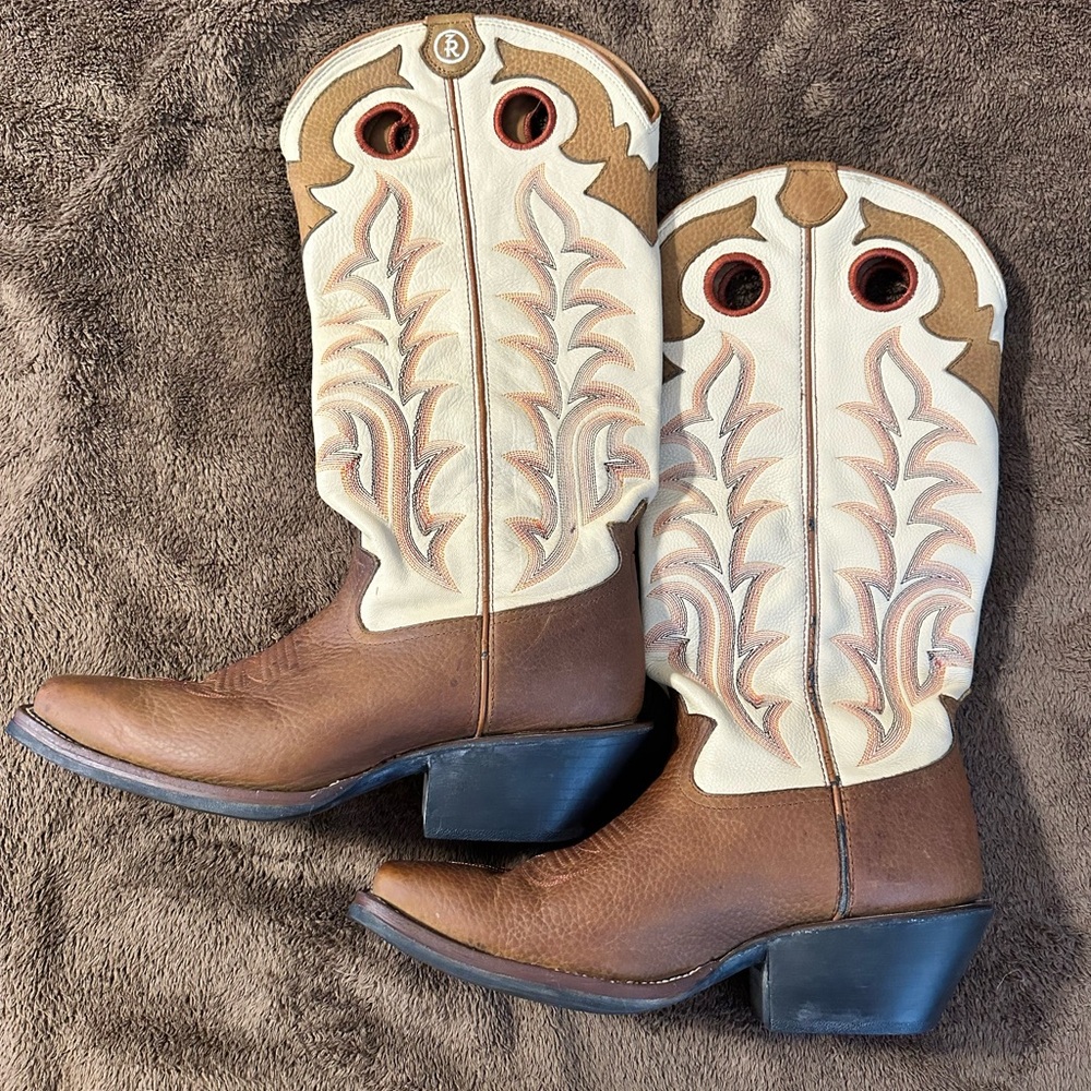 Men’s Tony Lama cowboy boots